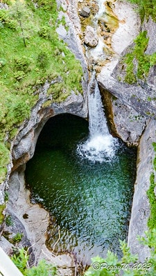 20251013-x2cu0 20251013-x2cu0