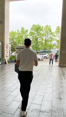 20251013-2kge9 20251013-2kge9