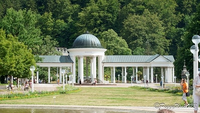 20251013-2lqcl 20251013-2lqcl