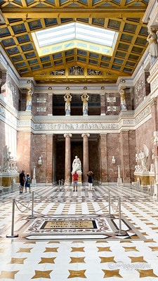 20251013-4itfb 20251013-4itfb