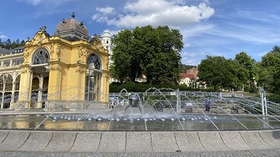 20251013-j4nzu 20251013-j4nzu