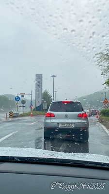 20251013-8706j 20251013-8706j