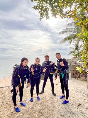 20251013-lyflr 20251013-lyflr