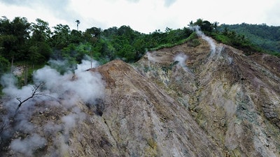 20251013-qqkqo 20251013-qqkqo