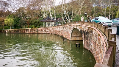 20251013-2g0ww 20251013-2g0ww