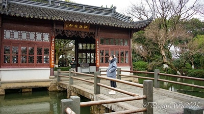 20251013-8rn9q 20251013-8rn9q