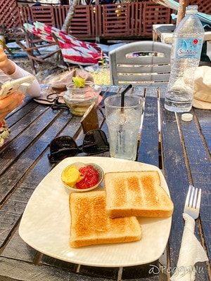 20251013-98bvq 20251013-98bvq