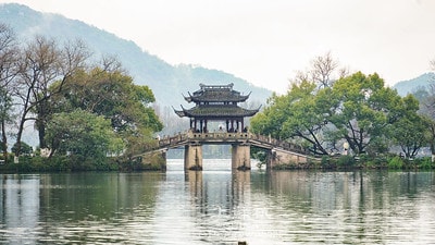 20251013-jf9b3 20251013-jf9b3