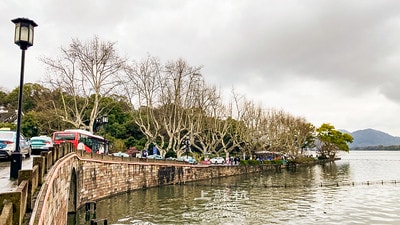 20251013-o4gla 20251013-o4gla