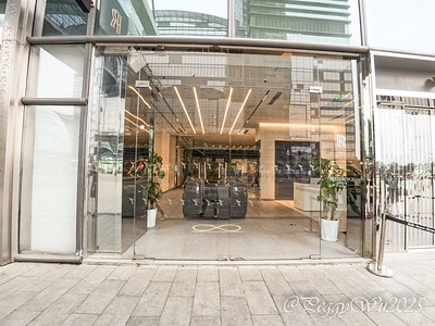 20251013-386lc 20251013-386lc