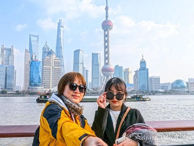 20251013-3l4zf 20251013-3l4zf