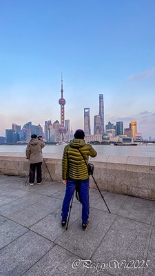 20251013-6wrbp 20251013-6wrbp