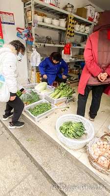 20251013-aoxv0 20251013-aoxv0