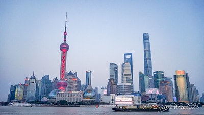 20251013-puj7k 20251013-puj7k