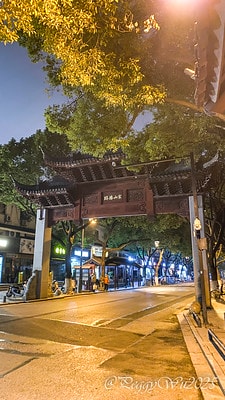 20251013-tj1ox 20251013-tj1ox