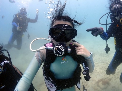 15909121263411163583657