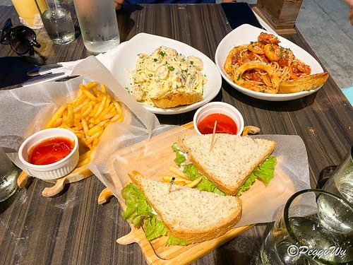 【菲律賓|巴拉望】20240212:市區散步-公主港大教堂/ IMG_3074