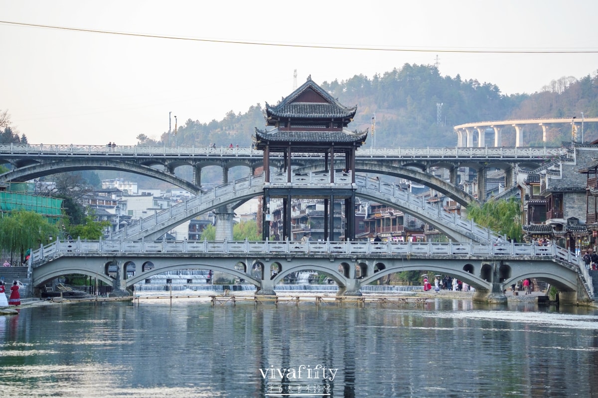 【中國|張家界】悠閒跟團行 – “中國最美麗的小城”之一 – 湘西鳳凰古城參觀與分享!!! - 第16張圖 【中國|張家界】悠閒跟團行 – “中國最美麗的小城”之一 – 湘西鳳凰古城參觀與分享!!!